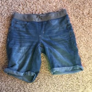 Blue denim’ shorts